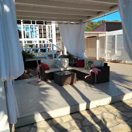 Il Fenicottero Rosa Bed & Breakfast *