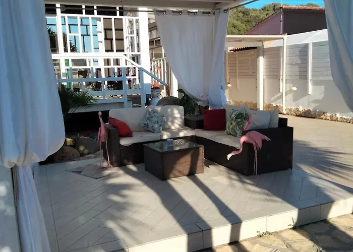 Il Fenicottero Rosa ベッド・アンド・ブレックファスト 3*